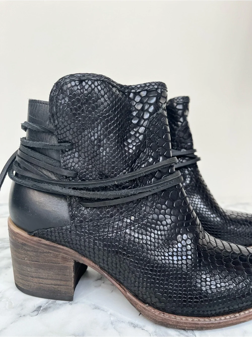freebird approximate ties booties